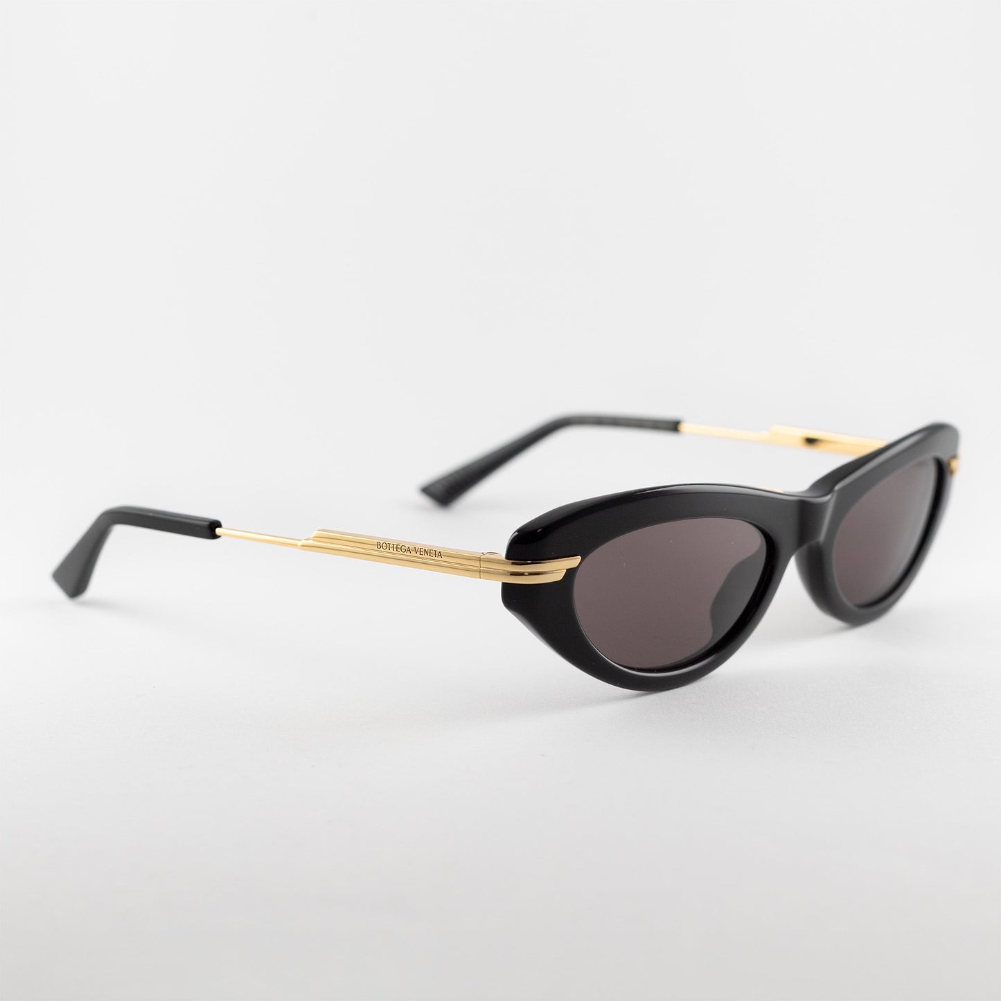 Occhiale da sole Bottega Veneta BV1368S 001 Black-laterale