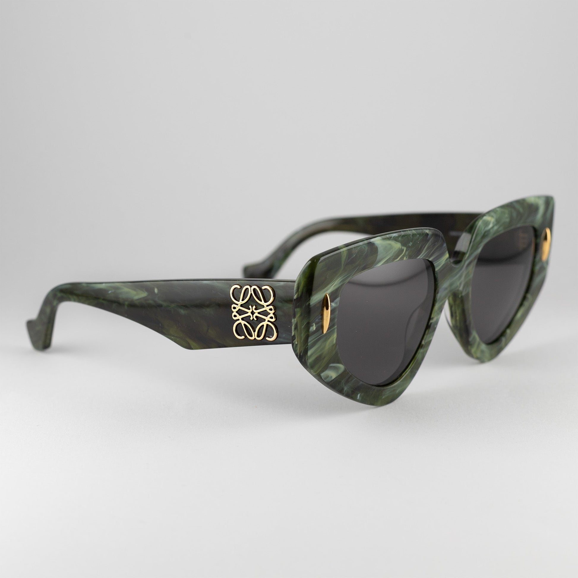 Occhiale da sole Loewe LW40155I 96A Olive-laterale