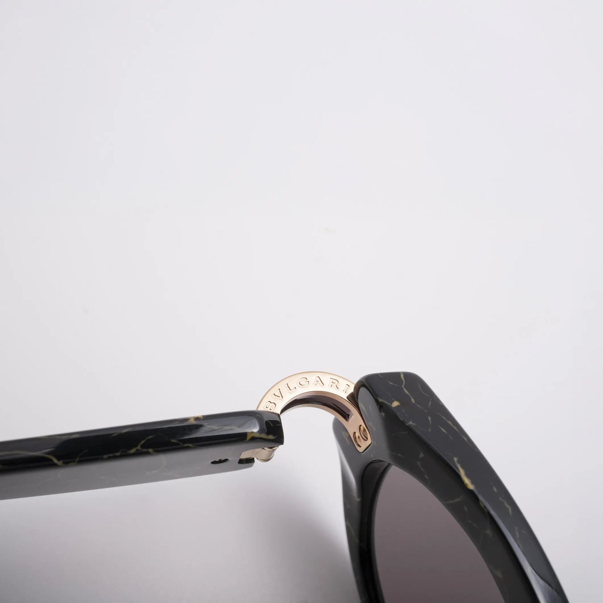 Occhiale da sole Bulgari BV40046I 05A Marble-dettagli
