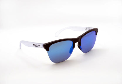 Occhiale da sole Oakley Frogskins lite OO9374 937402 Nero opaco rotondo