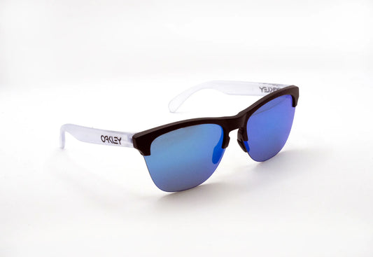 Occhiale da sole Oakley Frogskins lite OO9374 937402 Nero opaco rotondo -laterale