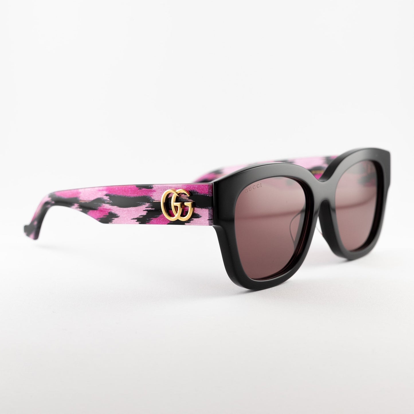 Occhiali da sole Gucci GG1550SK 004 neri cat-eye
