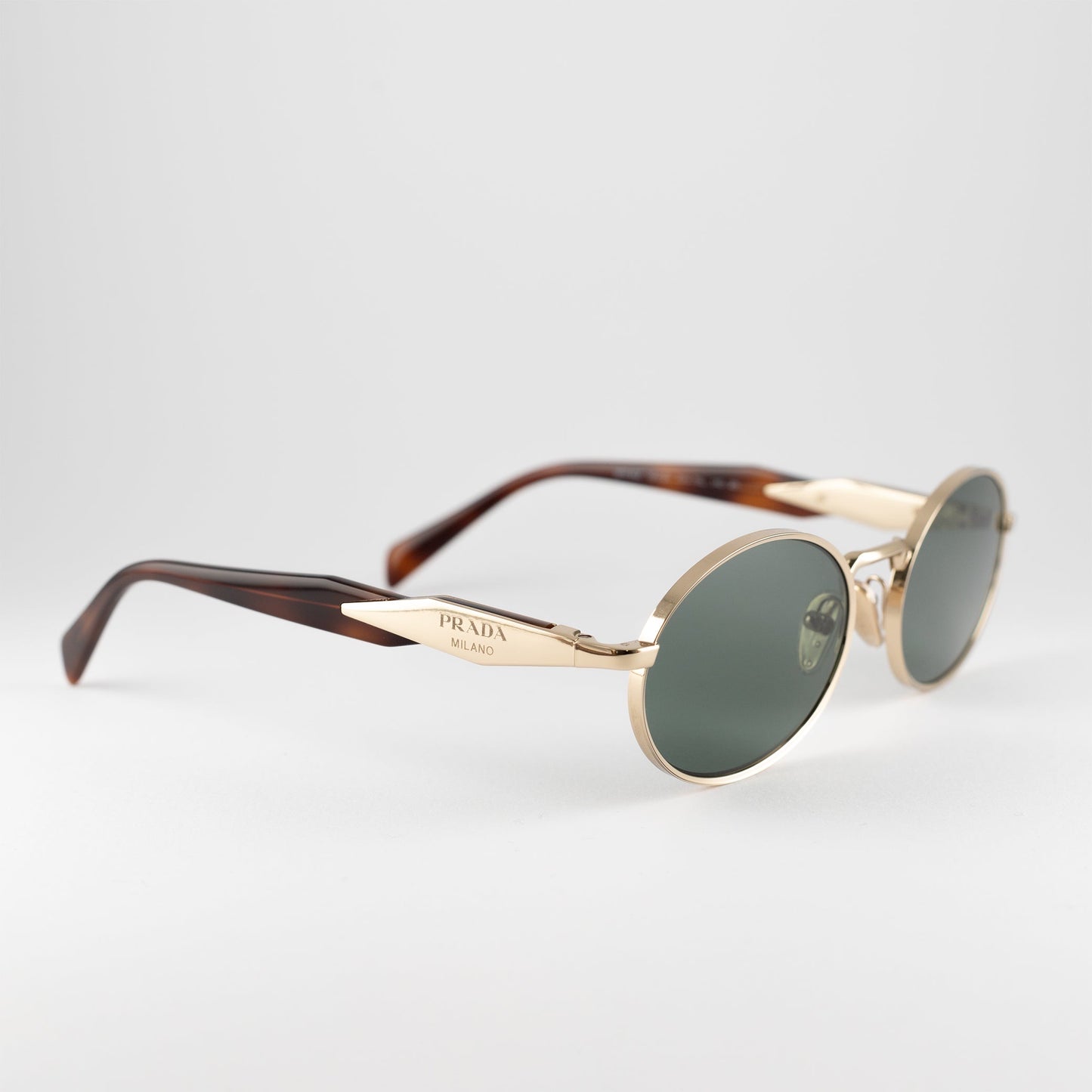 Occhiali da sole Prada SPR65Z ZVN-70L Green ovali