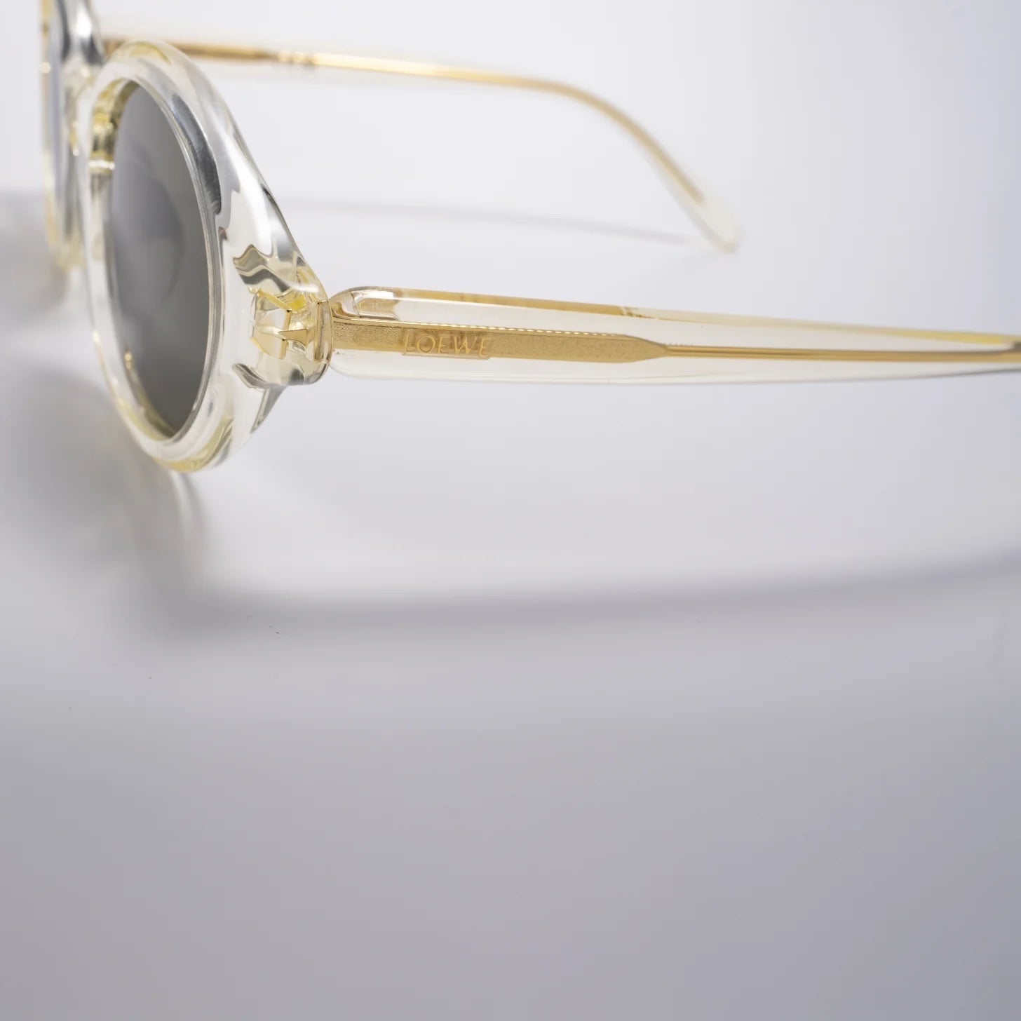 Occhiale da sole Loewe Slim LW40162U 57N Gold Light-dettagli