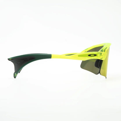 Occhiali da sole Oakley Stunt Devil OO9517 951703 Uranio opaco rettangolari