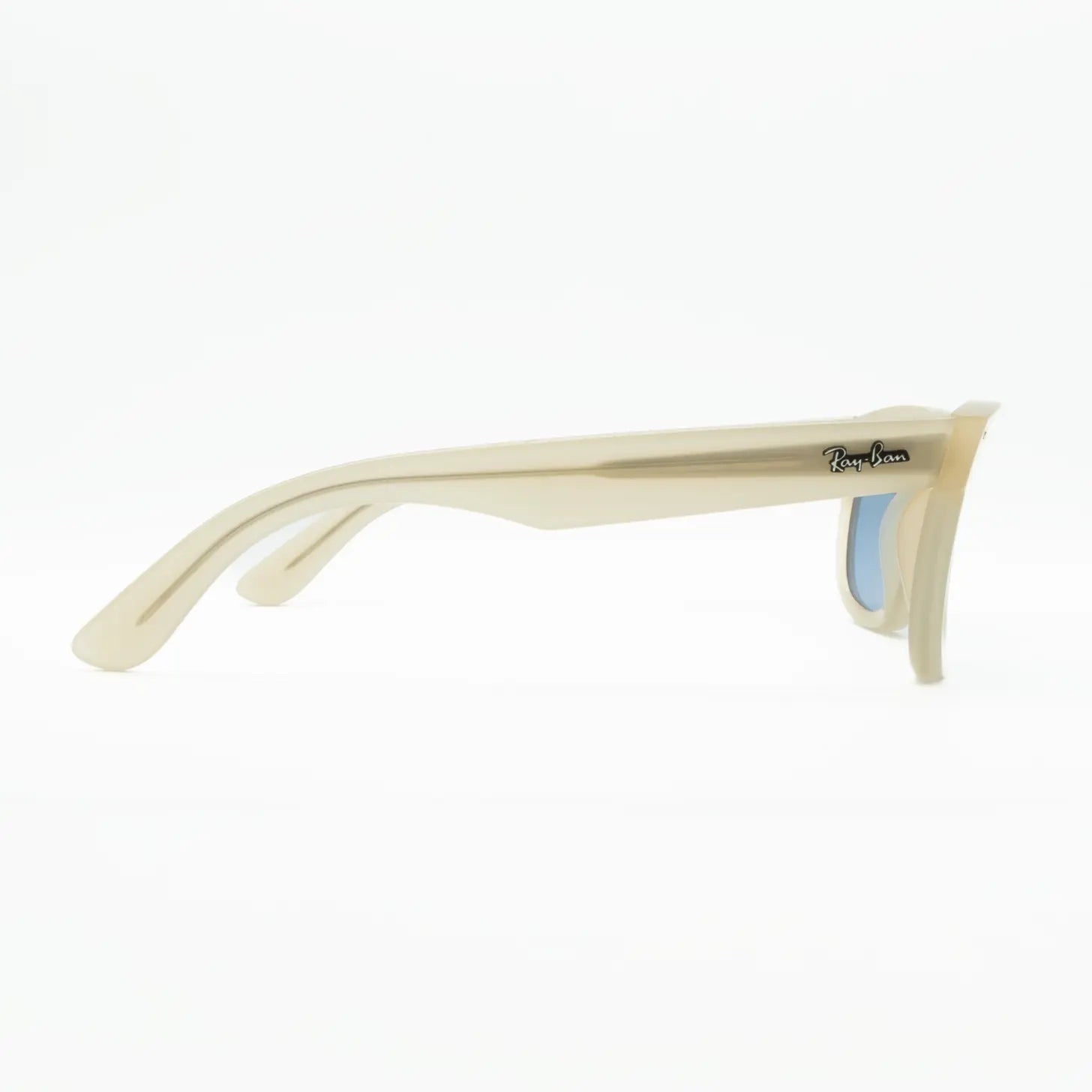 Occhiale da sole Ray-Ban Wayfarer Reverse RBR0502S 678072 Beige opalino/ Azzurro-dettagli
