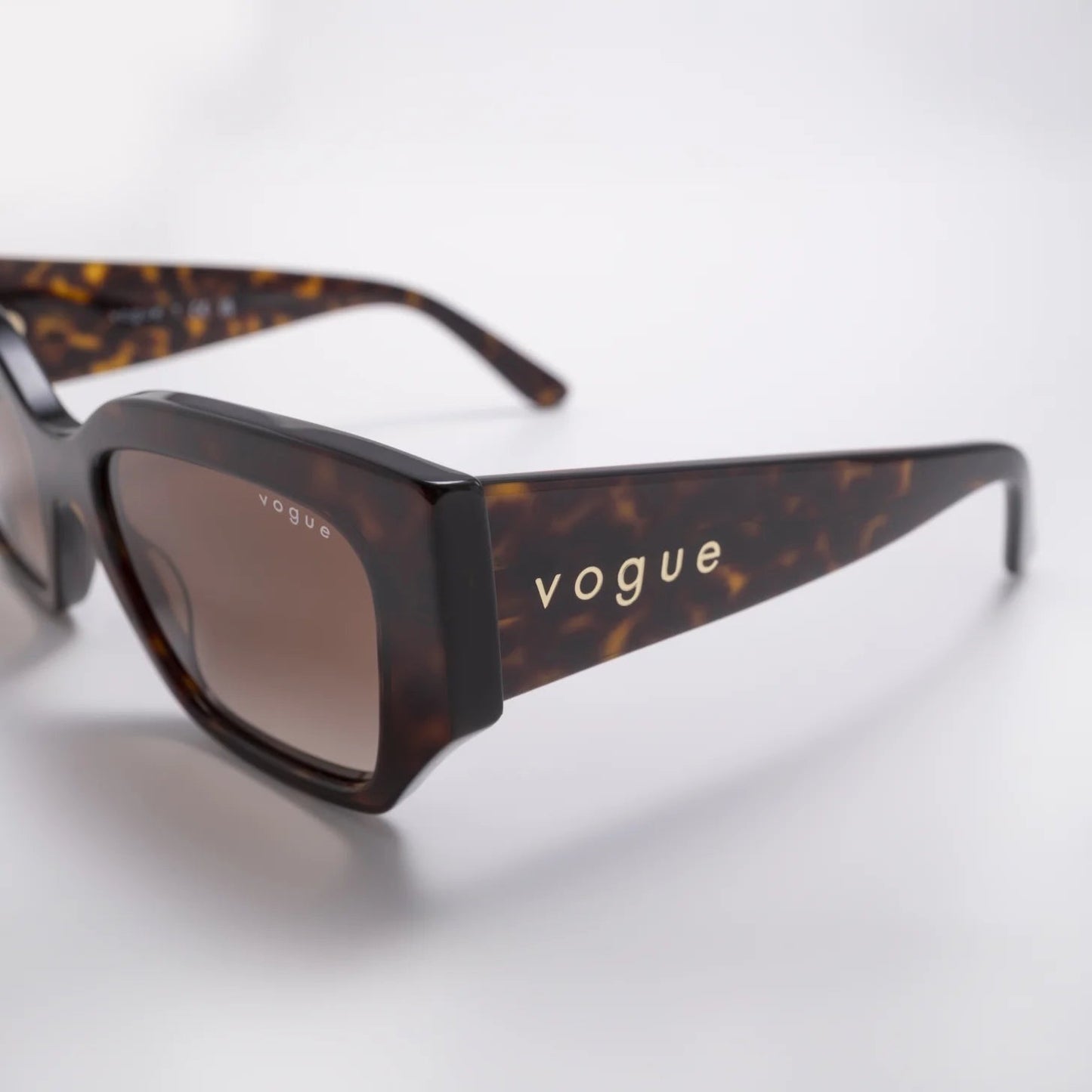 Occhiale da sole Vogue VO5583-S W65613 Havana-dettagli